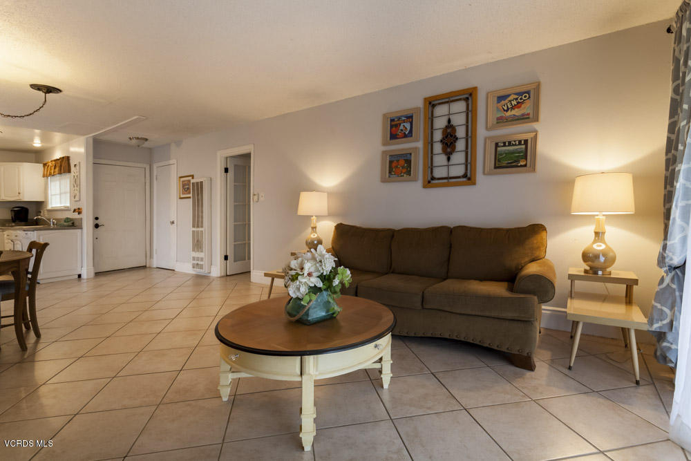 4249 Helene Street Simi Valley, CA 93063 - Photo 8 of 15 Helene_Low-11