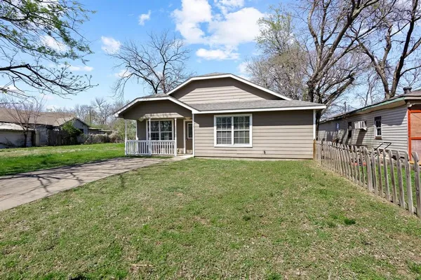 $195,000 | 713 West Bond Street, Denison, TX 75020