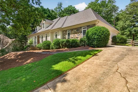$939,000 | 125 Lazy Laurel Chase, Roswell, GA 30076