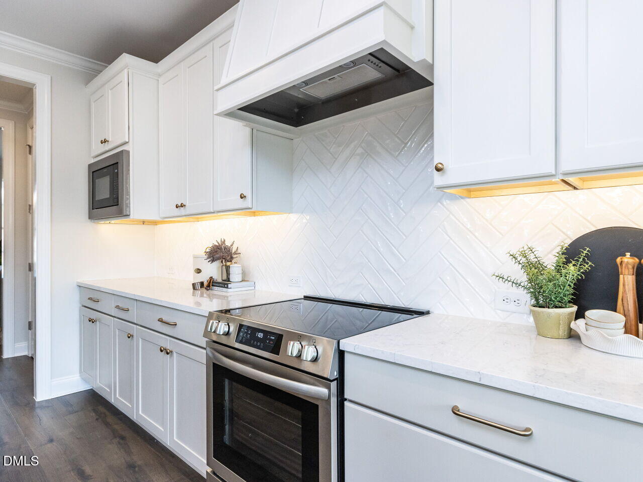 6026 Scalybark Road Durham, NC 27712 - Photo 34 of 52 016-1280x960-kitchen
