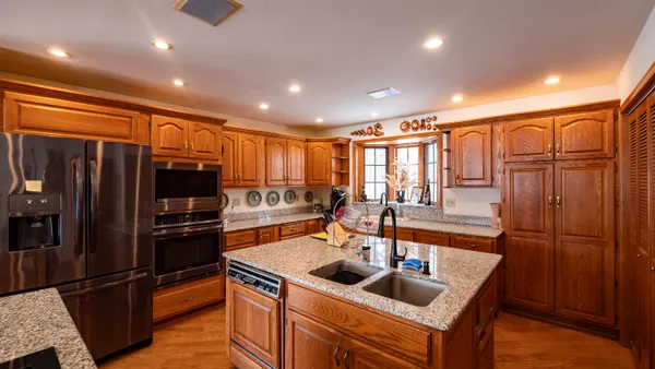 $647,000 | E1501 Penny Lane, Iola, WI 54945