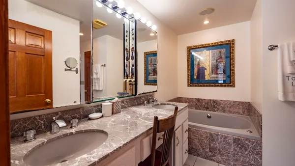 $647,000 | E1501 Penny Lane, Iola, WI 54945