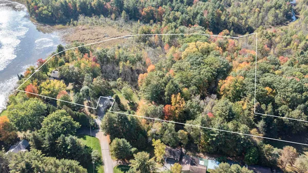 $647,000 | E1501 Penny Lane, Iola, WI 54945