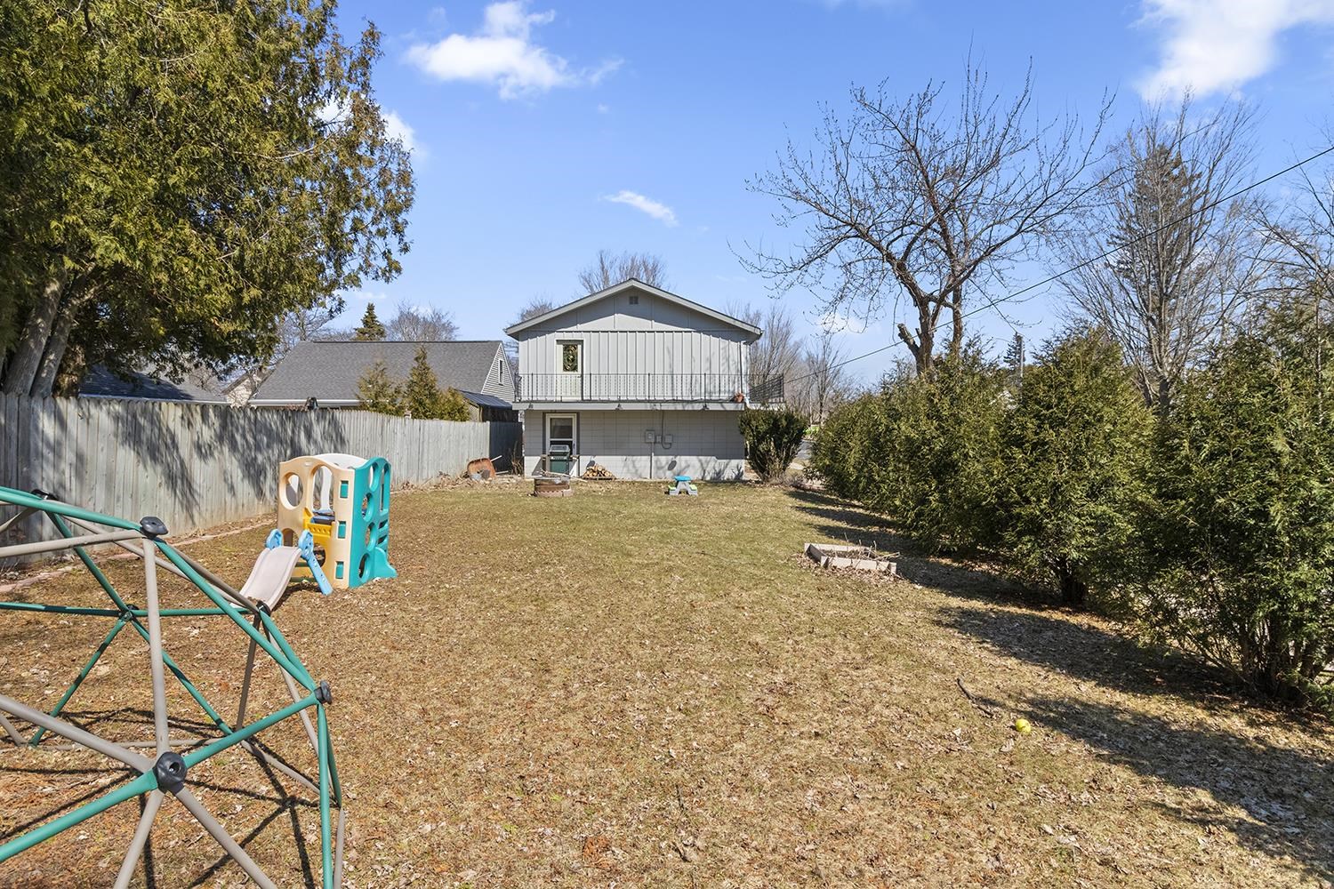 1104 Vliet Street Kewaunee, WI 54216 - Photo 3 of 44