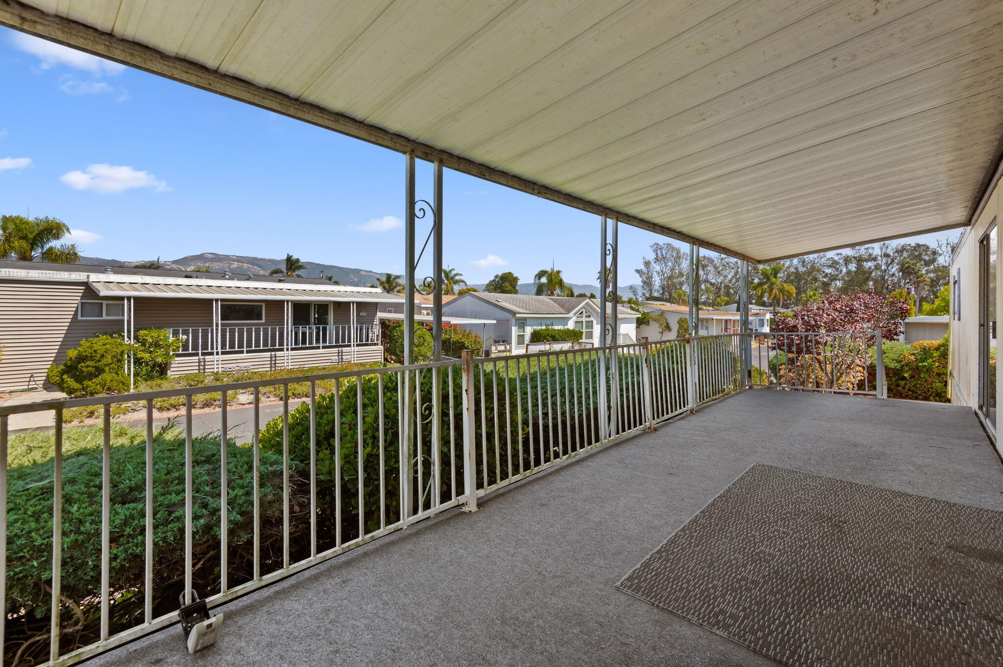 30 Winchester Canyon Road, Unit 51 Goleta, CA 93117 - Photo 3 of 19 4-web-or-mls-04 - Porch