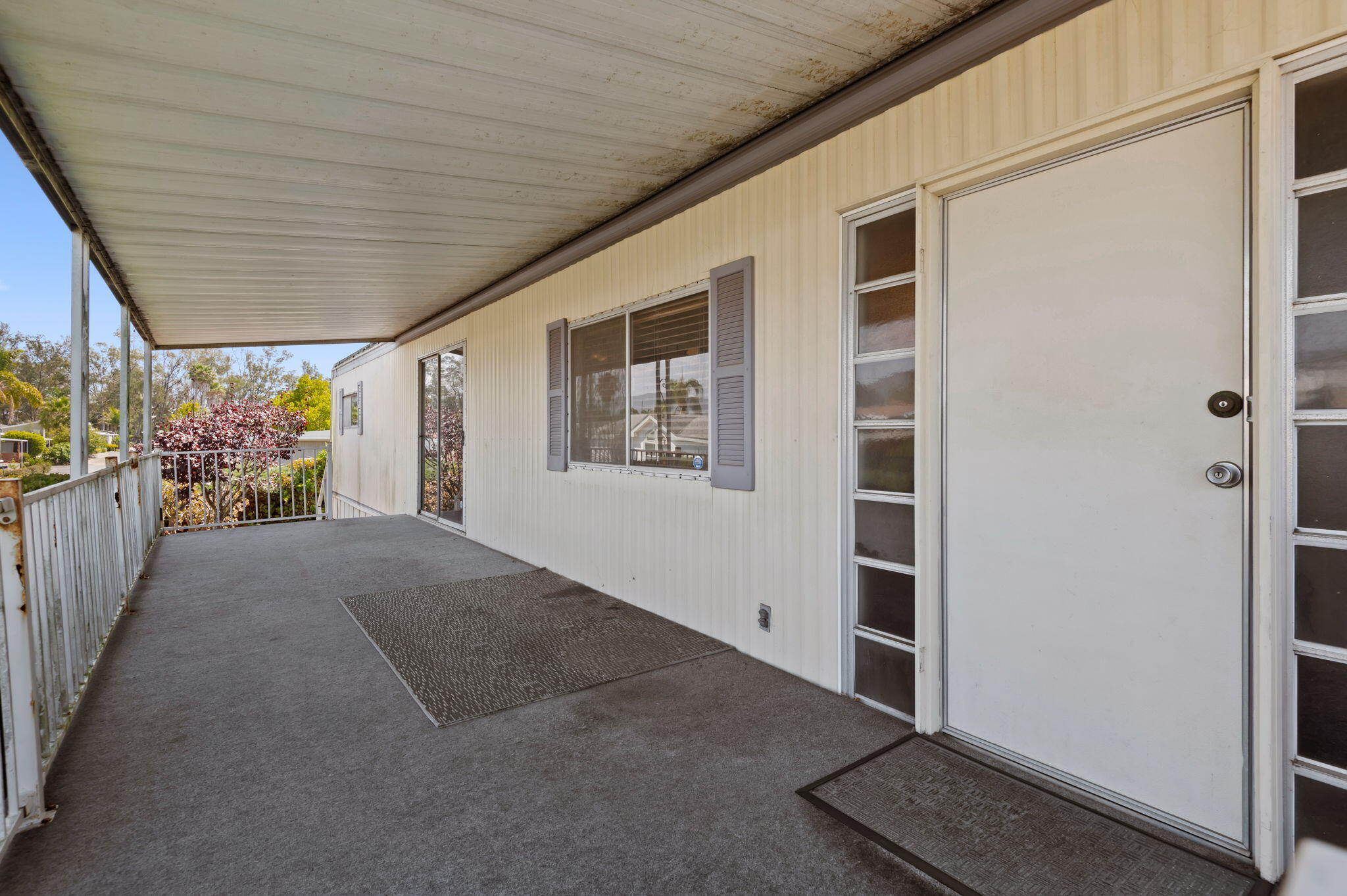 30 Winchester Canyon Road, Unit 51 Goleta, CA 93117 - Photo 4 of 19 3-web-or-mls-03 - Porch