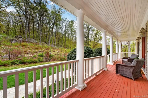 $995,000 | 55 Twilight Lane, Putnam Valley, NY 10579