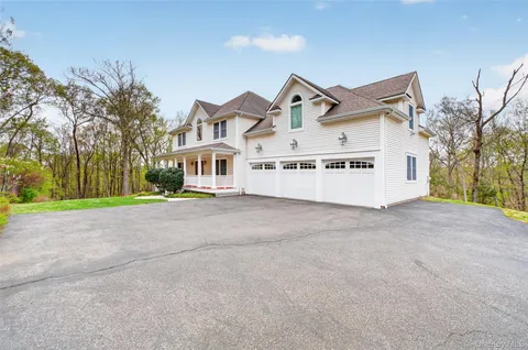 $995,000 | 55 Twilight Lane, Putnam Valley, NY 10579