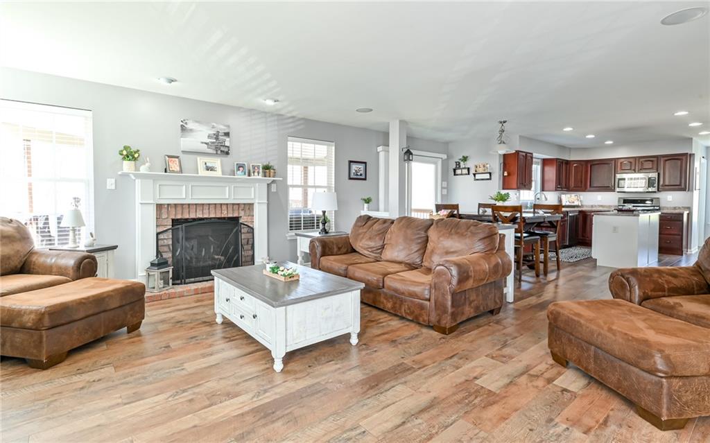 153 Lori Road Gibsonia, PA 15044 - Photo 6 of 25 Gallery Image 6