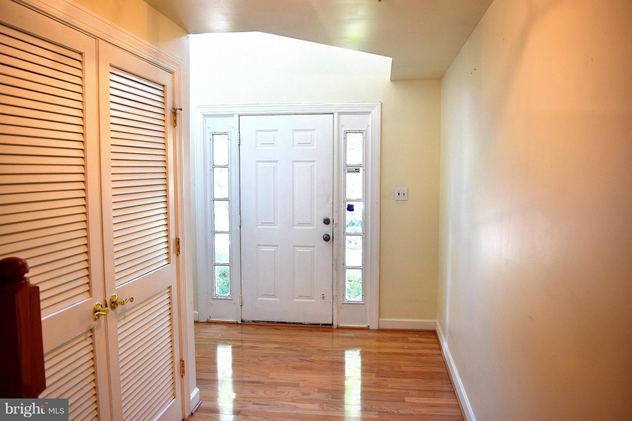 2123 Wagon Trail Place Silver Spring, MD 20906 - Photo 3 of 30 Interior (General)