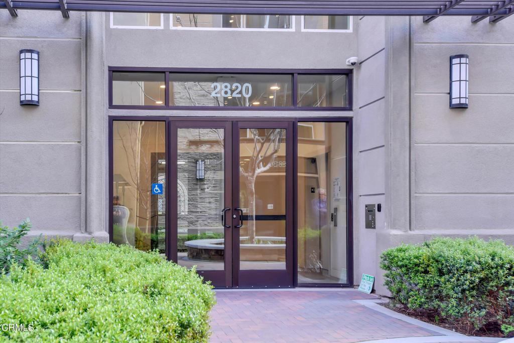 2820 Wagon Wheel Road, Unit 403 Oxnard, CA 93036 - Photo 4 of 35 a view of a brick building