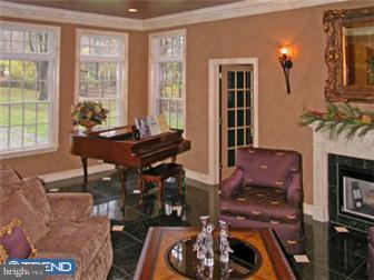925 Lawrenceville Road Princeton, NJ 08540 - Photo 3 of 12 Living Room