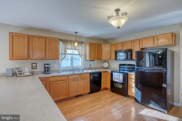 $745,000 | 102 Pee Wee Court, Smyrna, DE 19977