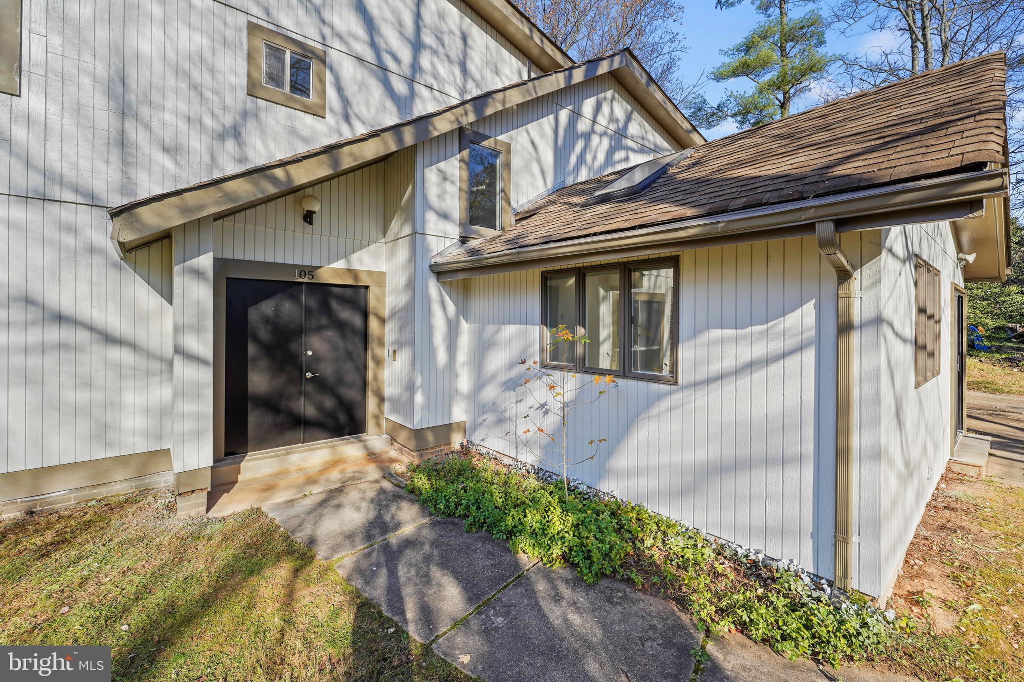 105 Stonegate Drive Silver Spring, MD 20905 - Photo 32 of 35 Front door.