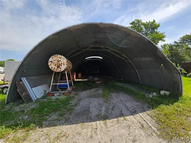 $140,000 | 103 East Broad Street, Raymond, IL 62560