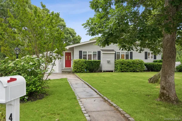 $5,500 | 41 Homewood Drive, Hampton Bays, NY 11946