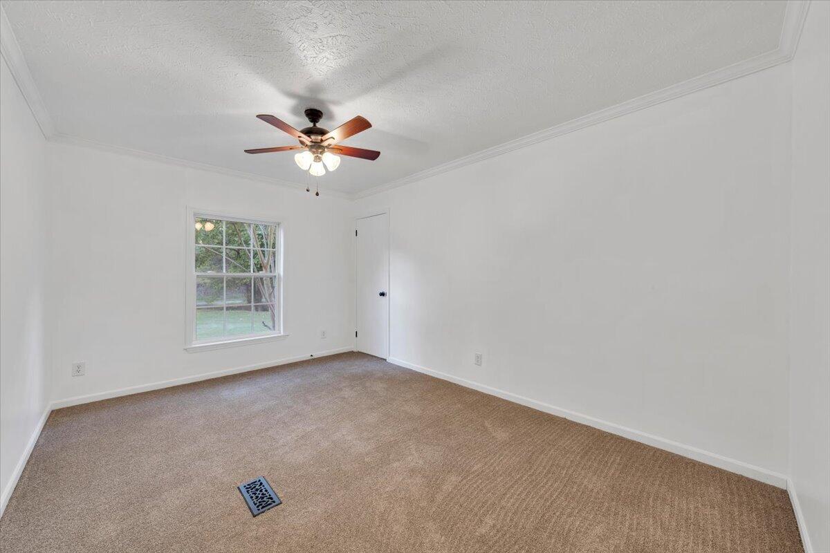 4771 Little Bear Road Salem, VA 24153 - Photo 19 of 36 19-MIB00966