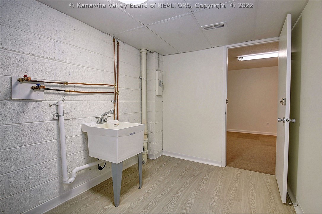 312 Viola Road Charleston, WV 25314 - Photo 41 of 49 Gallery Image 41