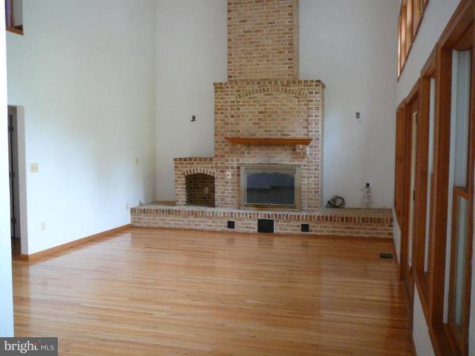 12507 Marlow Road Fulton, MD 20759 - Photo 7 of 13 Family Room