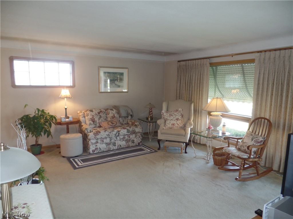 6773 Maplewood Road Parma Heights, OH 44130 - Photo 5 of 26