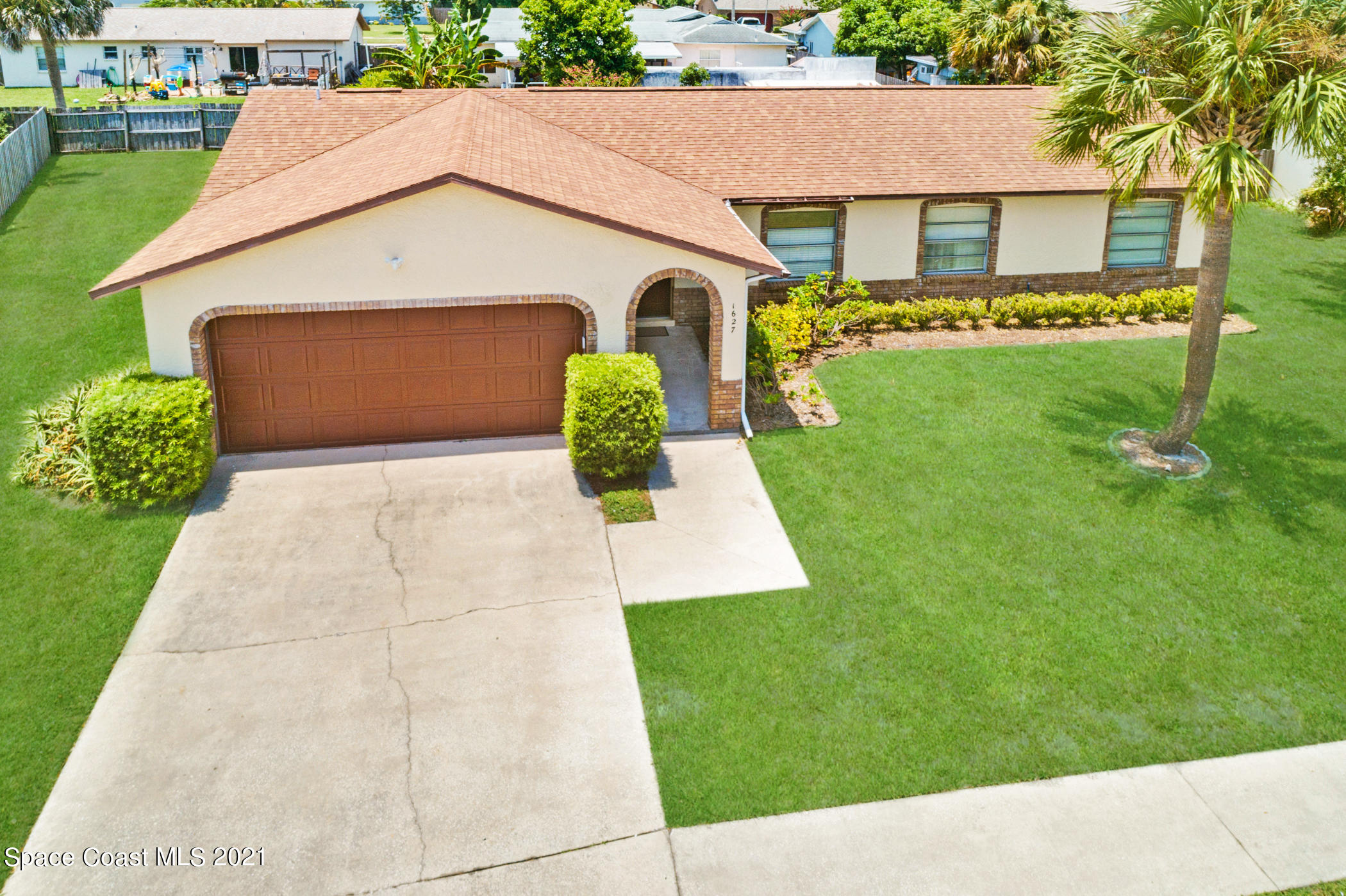 1627 West Shores Road Melbourne, FL 32935 - Photo 2 of 26 Four large bedrooms!