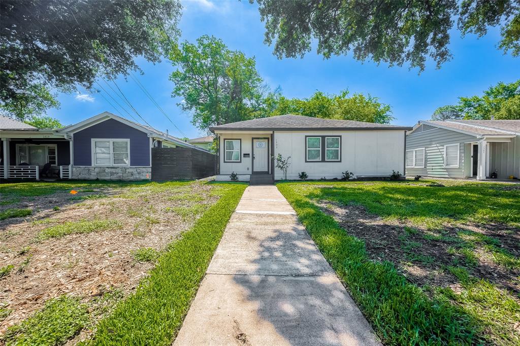 Welcome to 1503 Des Jardines Street, Houston, TX, 77023! Come fall in love with this well-maintained 3 bedroom and 2 bathroom home.