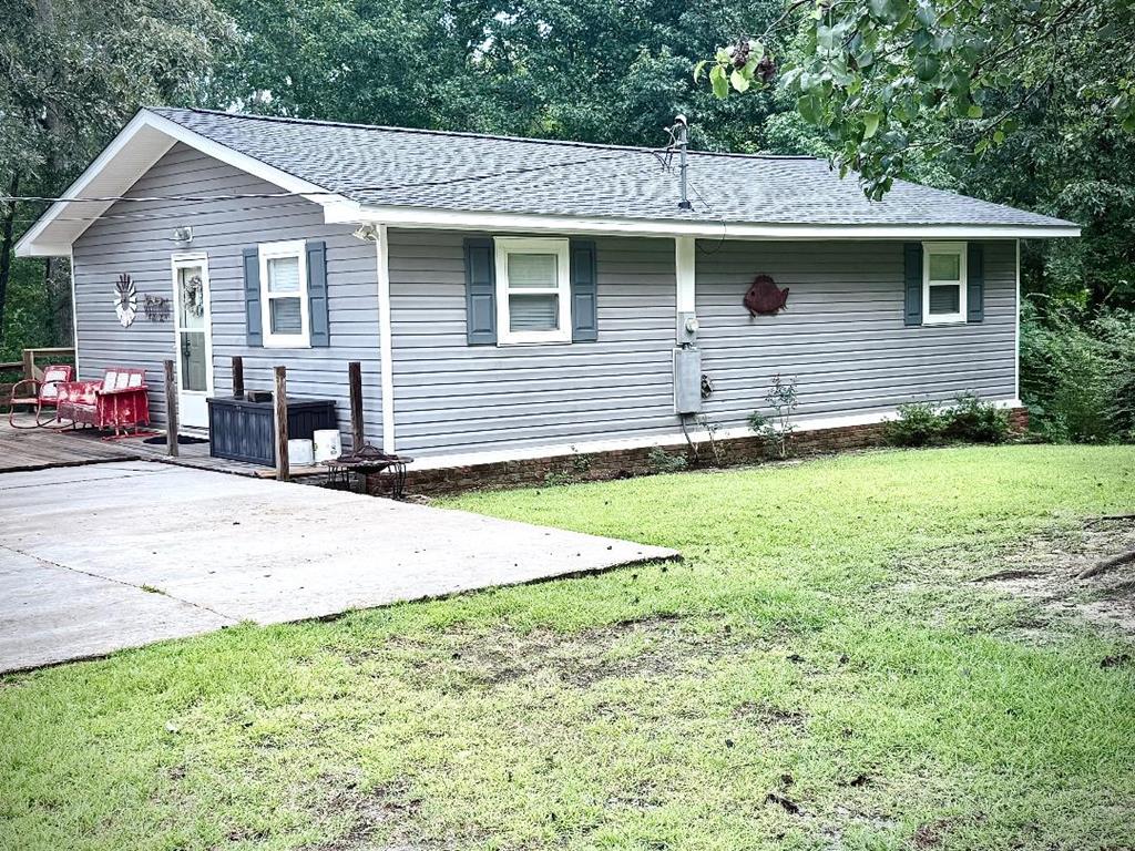 1095 Lakeview Street Abbeville, AL 36310 - Photo 1 of 26 Main View