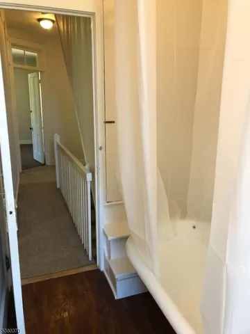 $2,800 | 37 East Oak Street, Bernards, NJ 07920