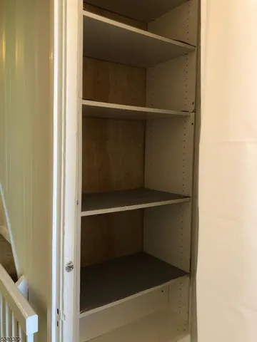 $2,800 | 37 East Oak Street, Bernards, NJ 07920