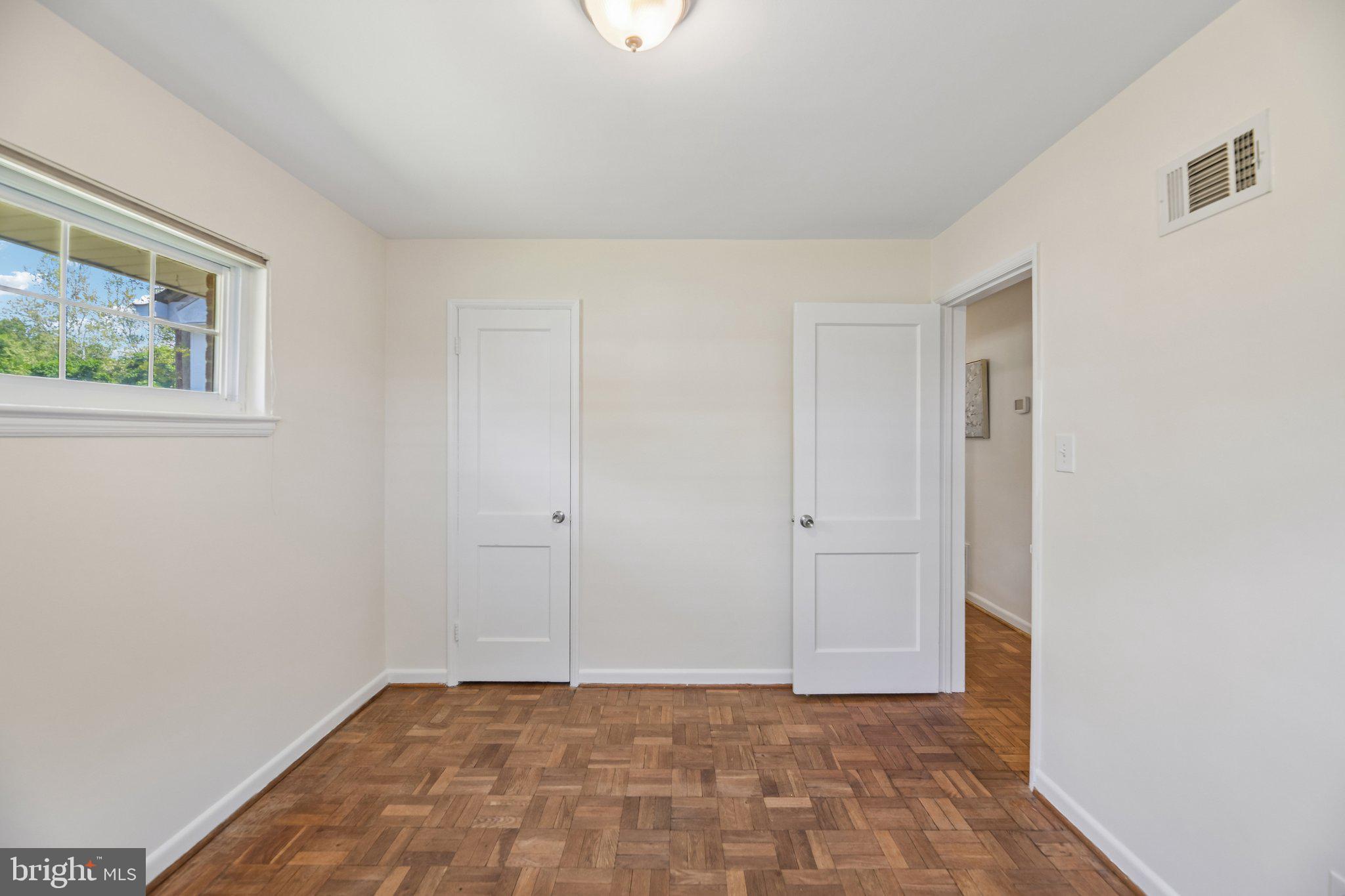 31 South Edison Street Arlington, VA 22204 - Photo 37 of 60 a view of an empty room and window