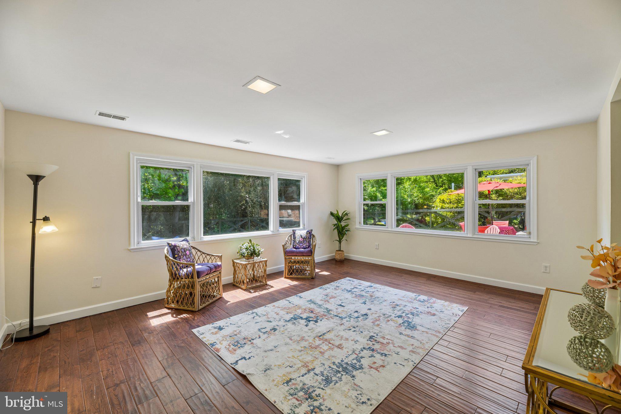 31 South Edison Street Arlington, VA 22204 - Photo 48 of 60 a living room with furniture and a window