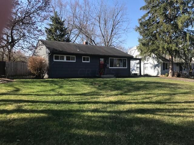 2275 Nottingham Road Upper Arlington, OH 43221 - Photo 2 of 24 big front yard