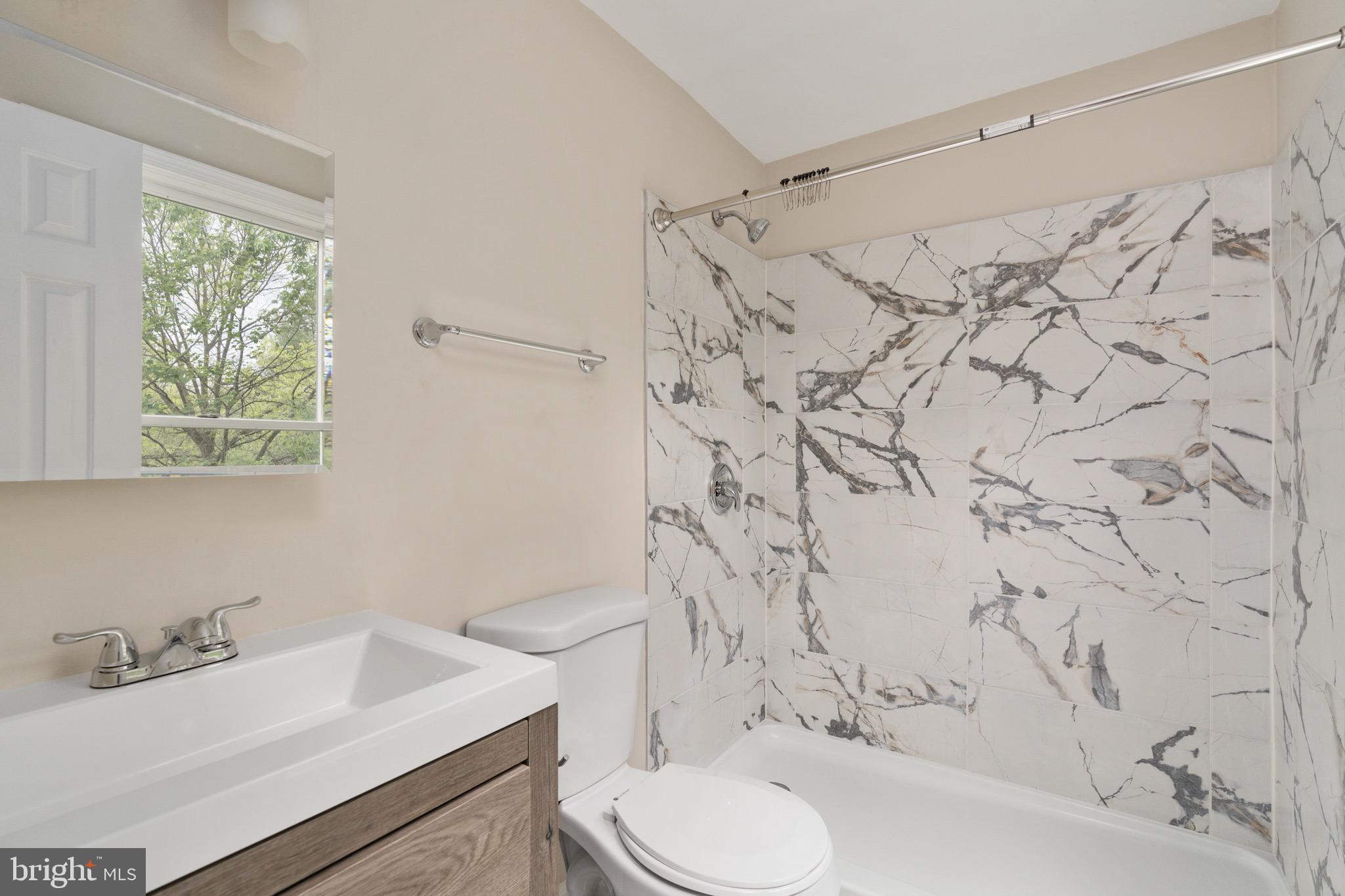 9613 Routts Hill Road Warrenton, VA 20186 - Photo 29 of 63 new vanity