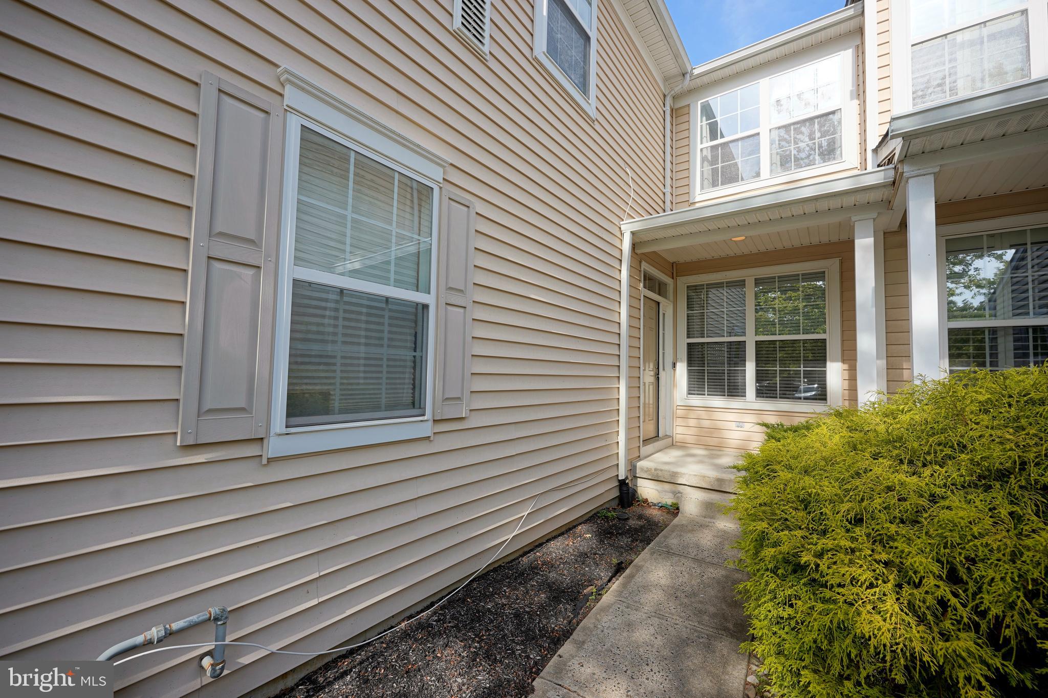 36 Crows Nest Court Mount Laurel, NJ 08054 - Photo 8 of 37