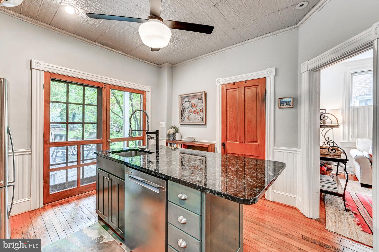 5023 Roland Avenue Baltimore, MD 21210 - Photo 21 of 52