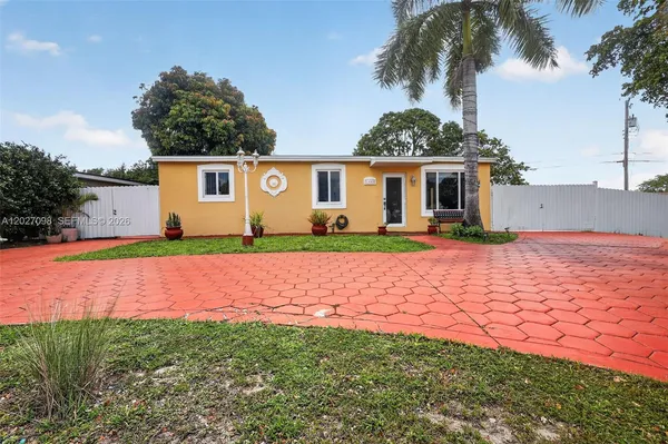 $535,000 | 1440 North 68th Avenue, Hollywood, FL 33024