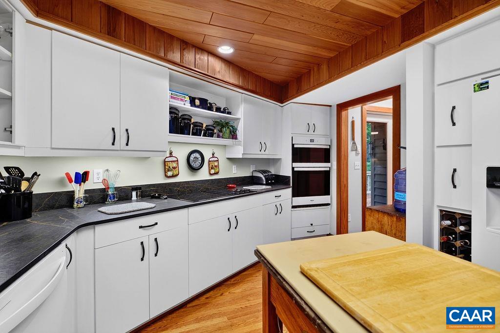 24 Pedlars Point Wintergreen, VA 22967 - Photo 18 of 51