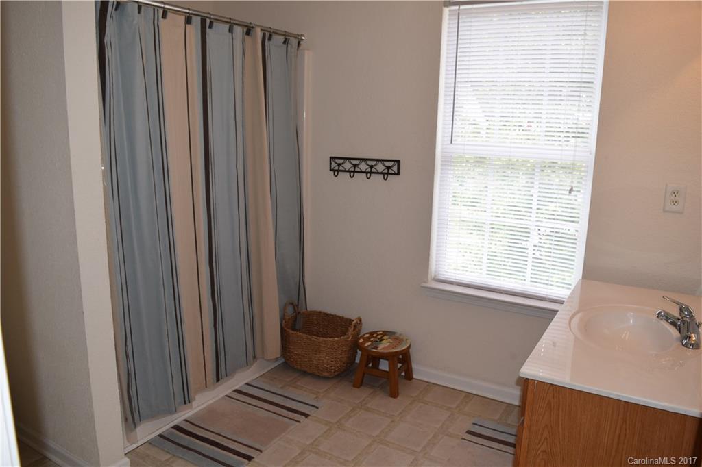 8426 Newfane Road Charlotte, NC 28269 - Photo 14 of 19 Gallery Image 14