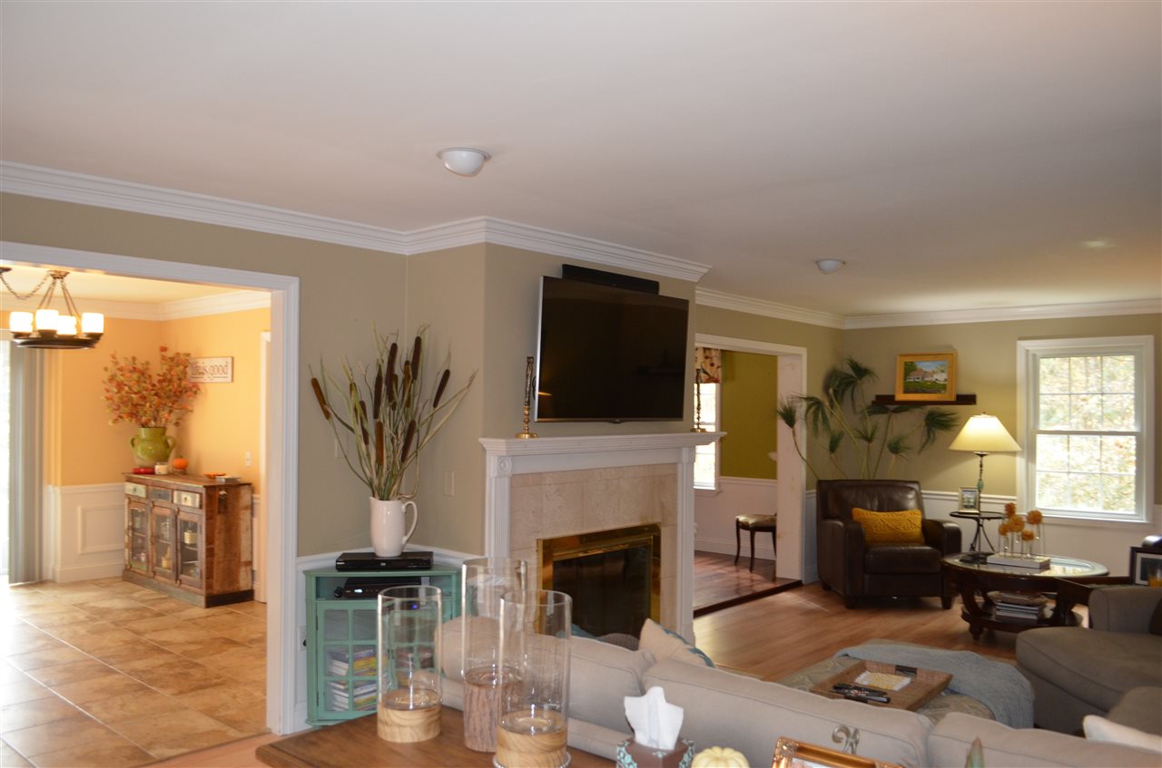37 Ledgewood Road Bedford, NH 03110 - Photo 17 of 29