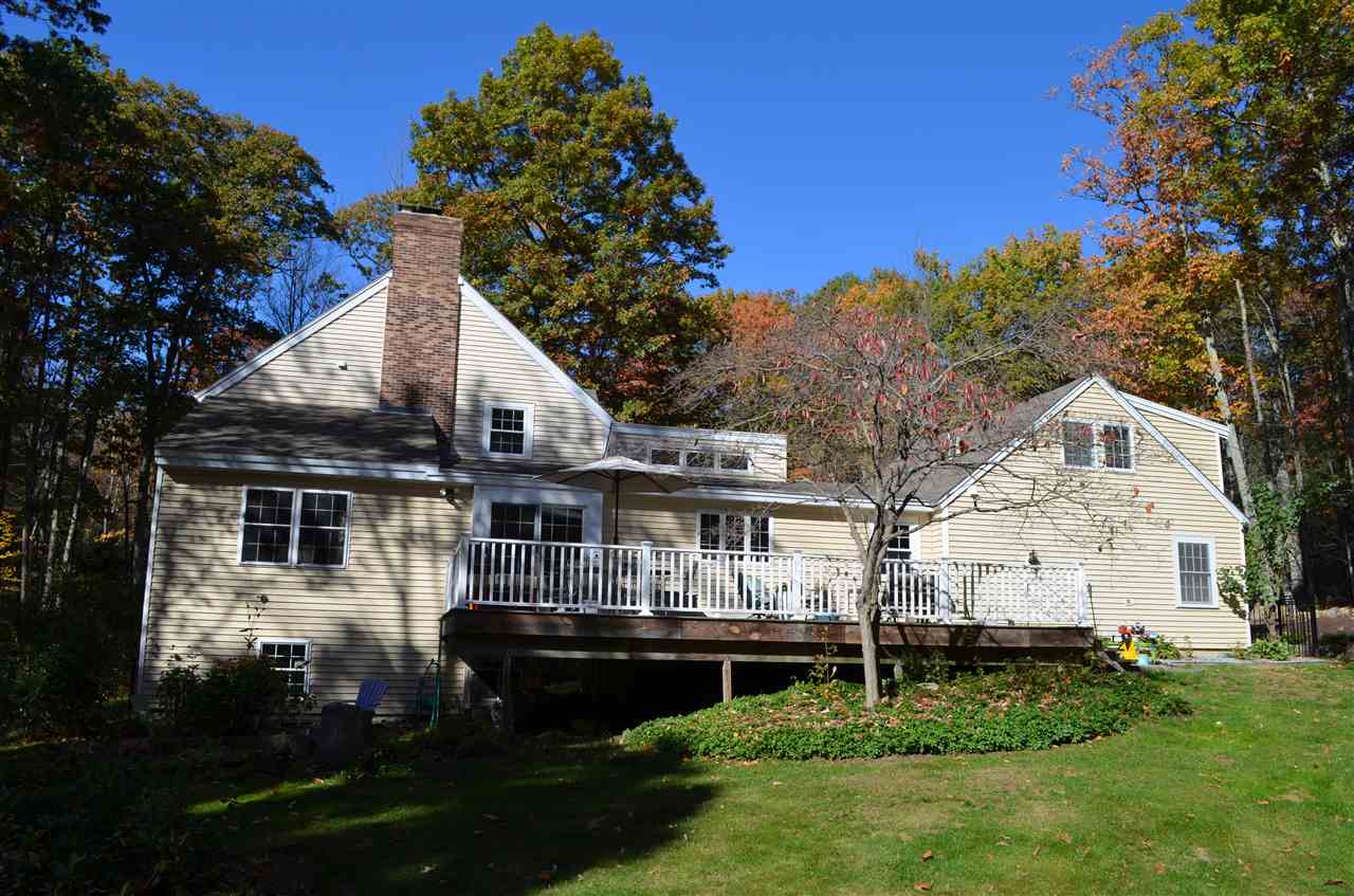 37 Ledgewood Road Bedford, NH 03110 - Photo 3 of 29