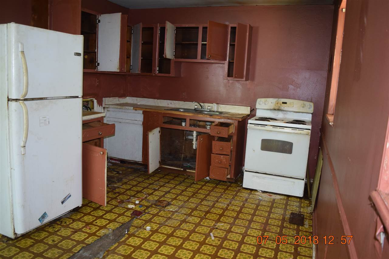 1922 Atkins Drive Raleigh, NC 27610 - Photo 5 of 19 Kitchen