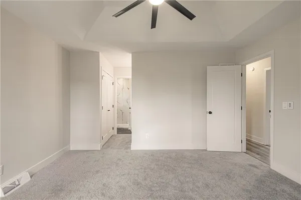 $379,950 | 14401 Northwest 67th Street, Parkville, MO 64152