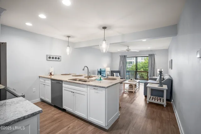 $315,000 | 1 Cedar Reef, Unit F102, Harbor Island, SC 29920