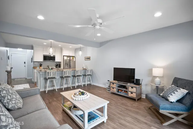 $315,000 | 1 Cedar Reef, Unit F102, Harbor Island, SC 29920