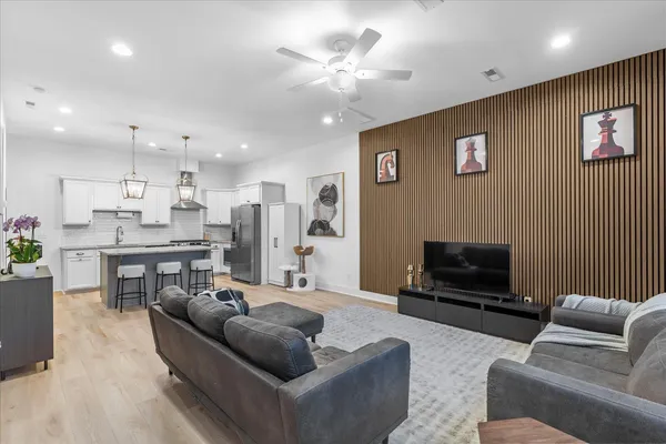 $460,000 | 829 South Greenwood Avenue, Unit 113, Chattanooga, TN 37404