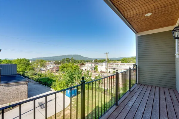 $460,000 | 829 South Greenwood Avenue, Unit 113, Chattanooga, TN 37404