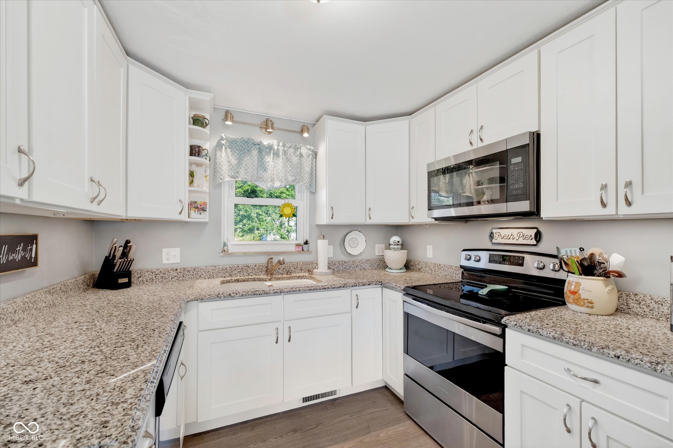 719 South Rangeline Road Anderson, IN 46012 - Photo 8 of 27