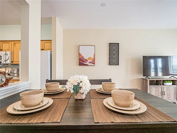 $2,000 | 5060 Harmony Circle, Unit 307, Vero Beach, FL 32967