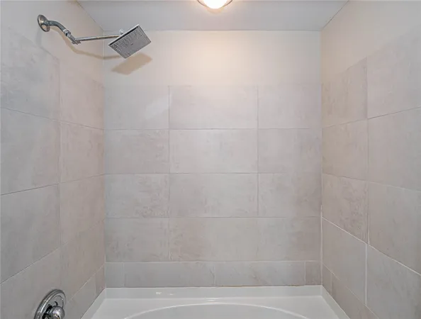 $2,000 | 5060 Harmony Circle, Unit 307, Vero Beach, FL 32967