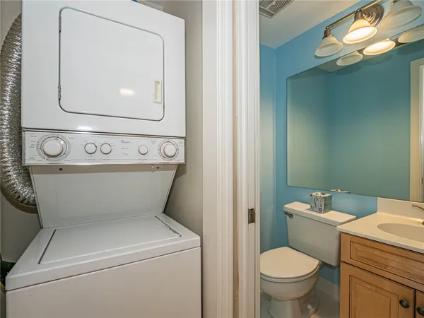 $2,000 | 5060 Harmony Circle, Unit 307, Vero Beach, FL 32967